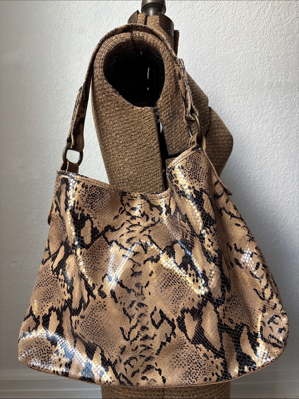 Nordstrom Tan and Black Snake-Effect Shoulder Bag